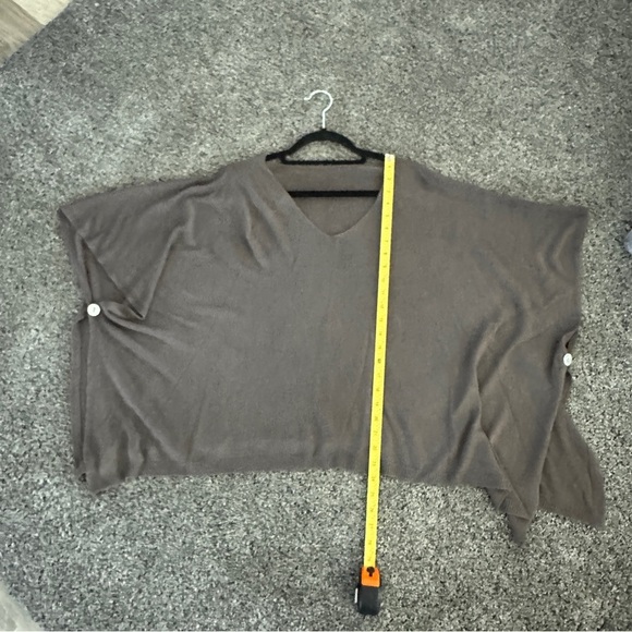 Brown Oversized Dolman Poncho Sweater One Size V-Neck High Low Hem Cozy Knit - Picture 5 of 6